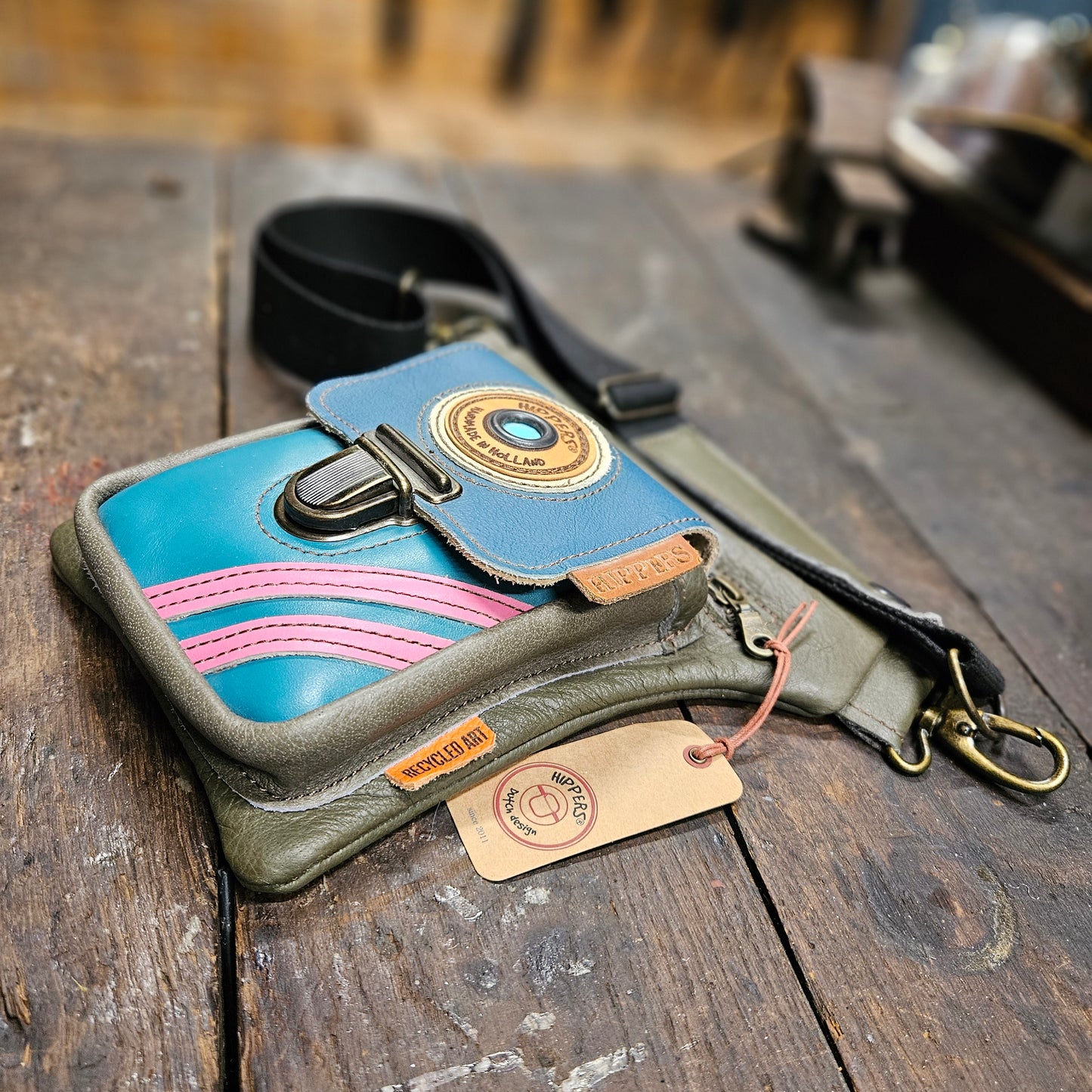 Luxe Hippers olijfgroen petrol roze sport