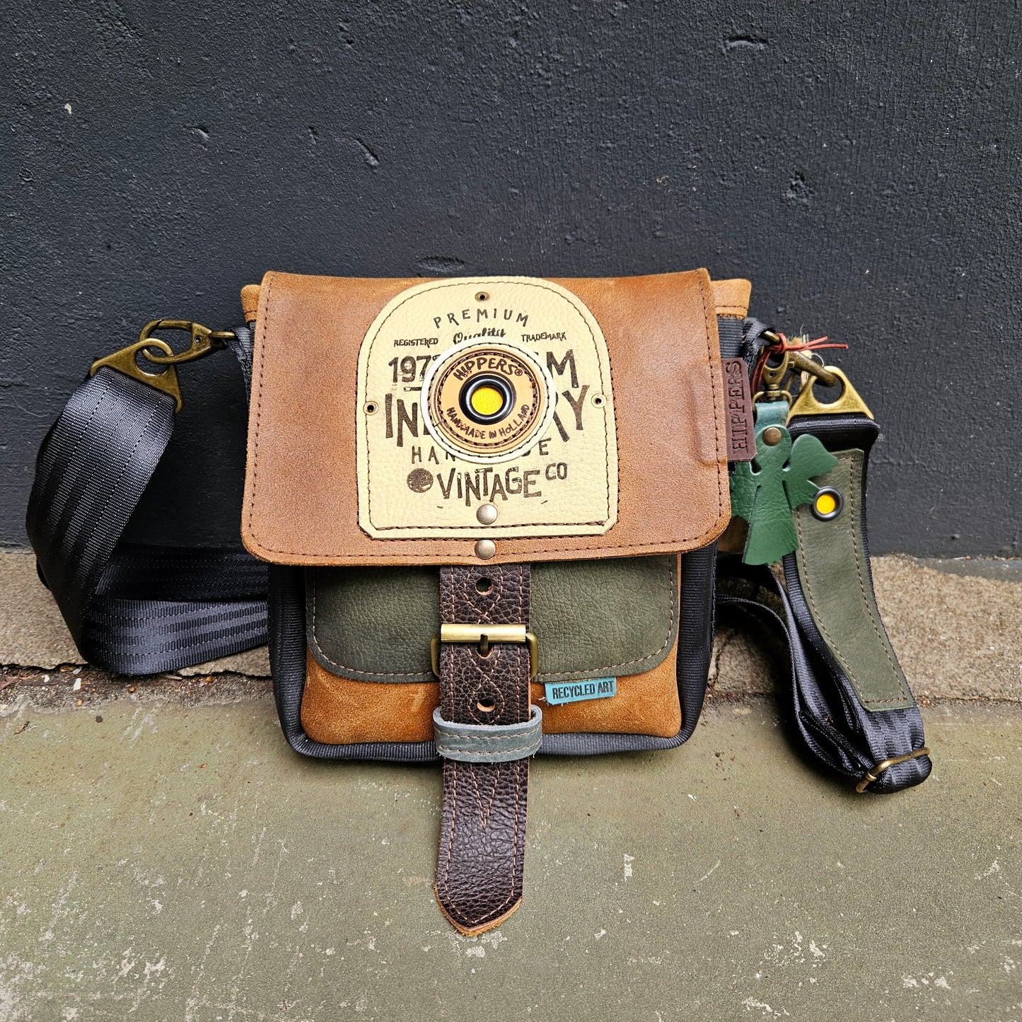 Gordeltas mini bruin groen