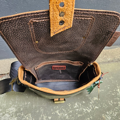 Gordeltas mini bruin groen