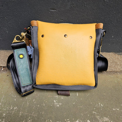 Gordeltas mini oker petrol bruin