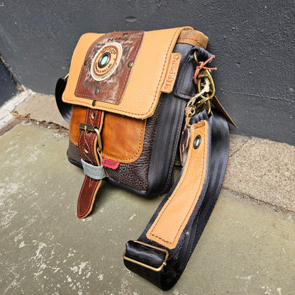 Gordeltas mini bruin