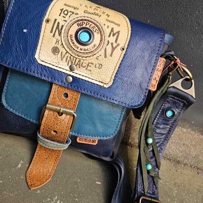 Gordeltas mini blauw aqua