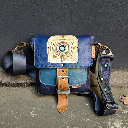 Gordeltas mini blauw aqua