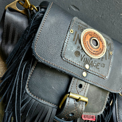 Gordeltas mini zwart franje