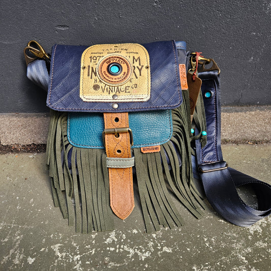 Gordeltas mini blauw groen franje